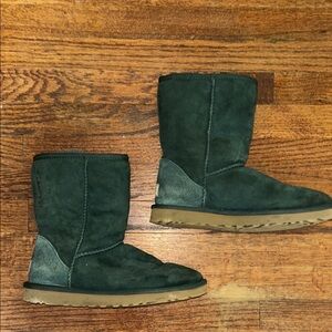 UGG Greens